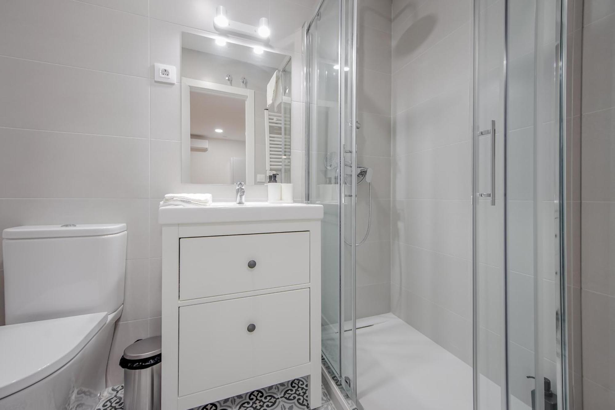 Cozy&New Apartment Para 6Pax En La Plaza De Tirso - Madrid E1 Exterior photo