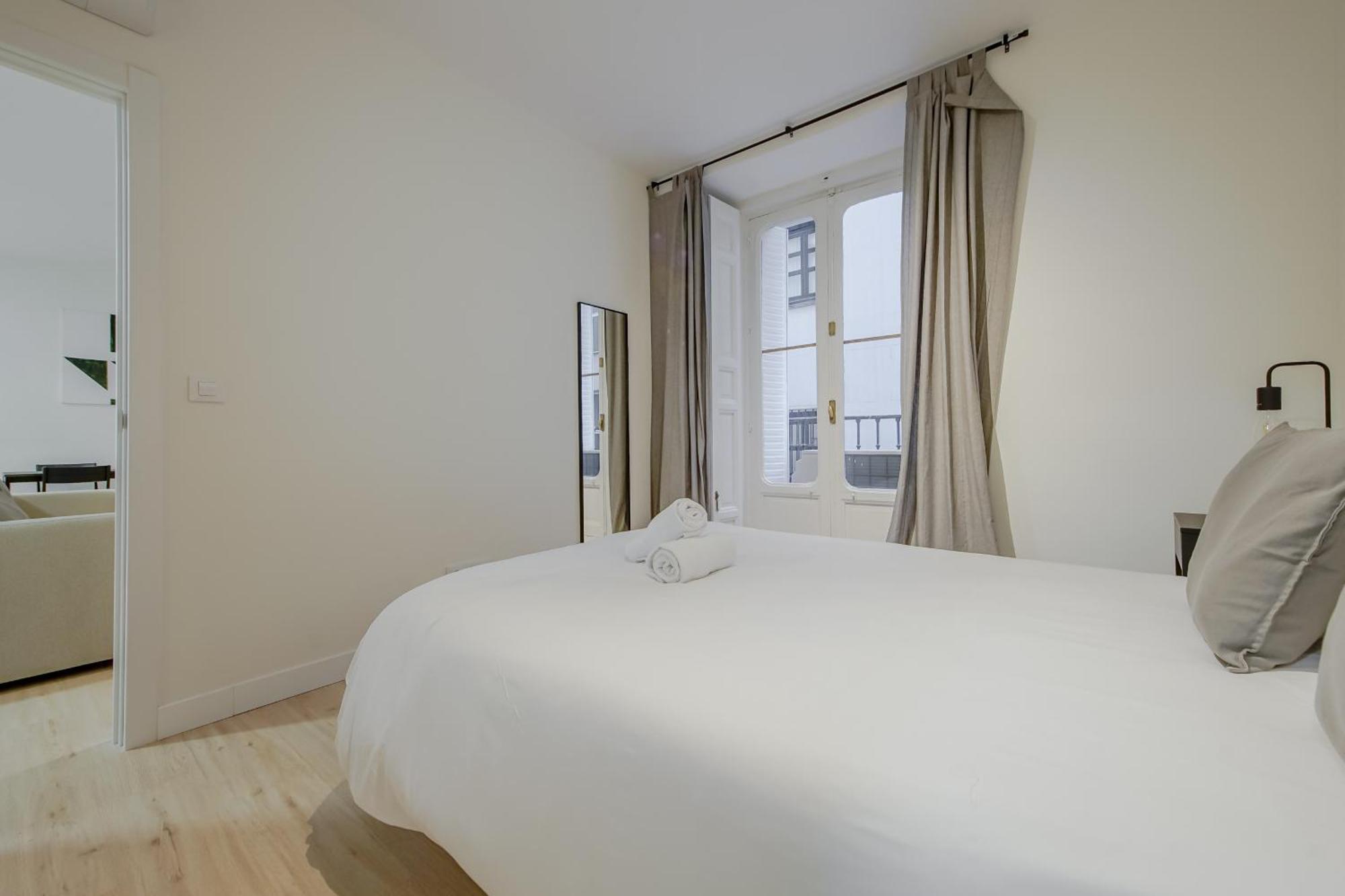 Cozy&New Apartment Para 6Pax En La Plaza De Tirso - Madrid E1 Exterior photo