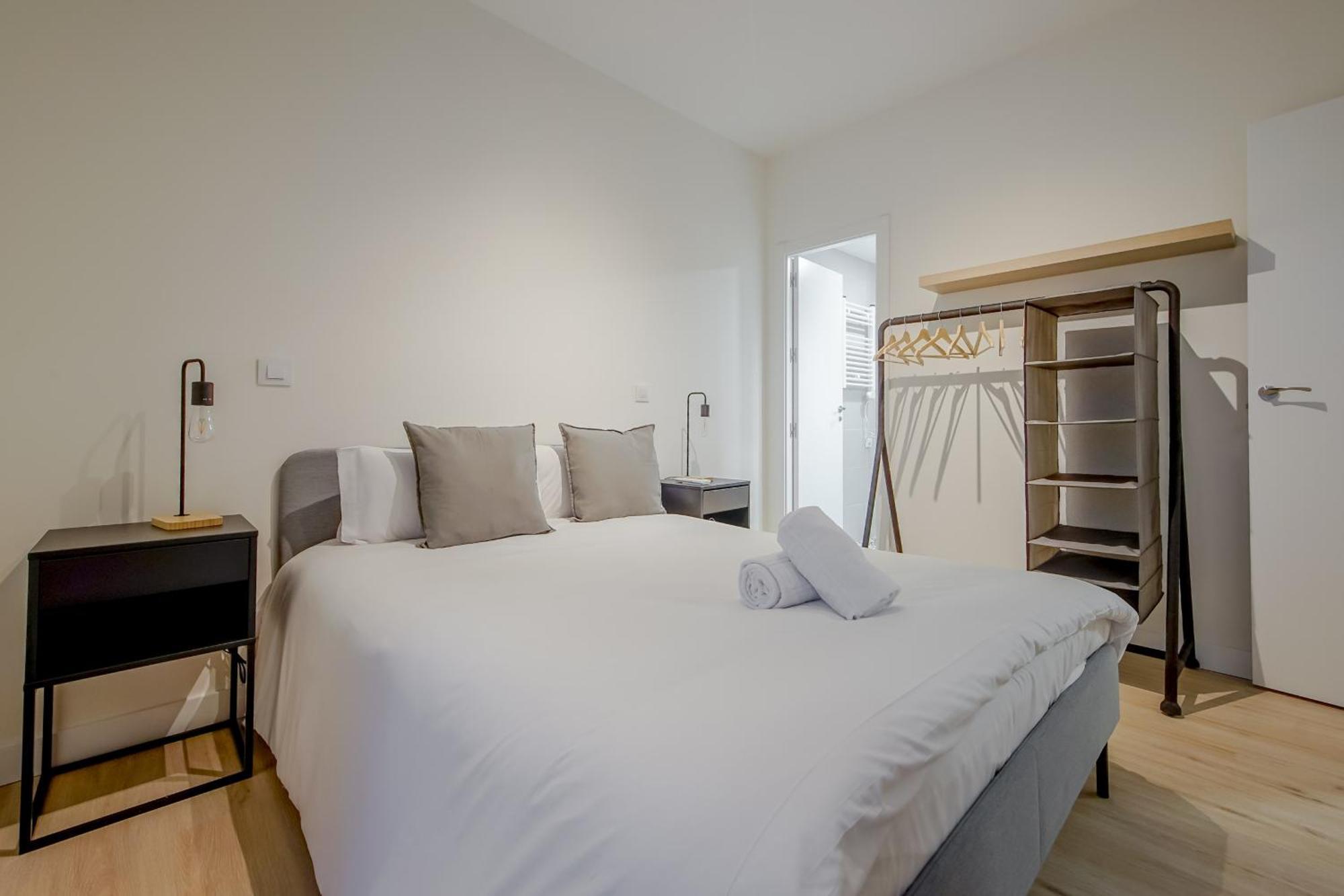 Cozy&New Apartment Para 6Pax En La Plaza De Tirso - Madrid E1 Exterior photo